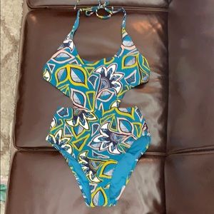 Aerie Cut Out One Piece Swimsuit- Fun Print